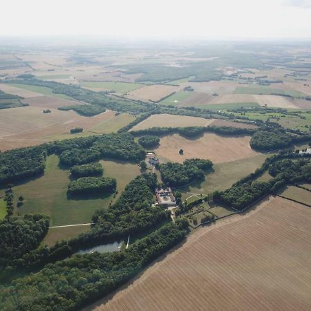 La Maison Du Puits Entrains-sur-Nohain Luaran gambar